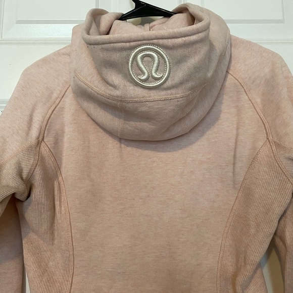 Lululemon Scuba - Picture 3 of 6